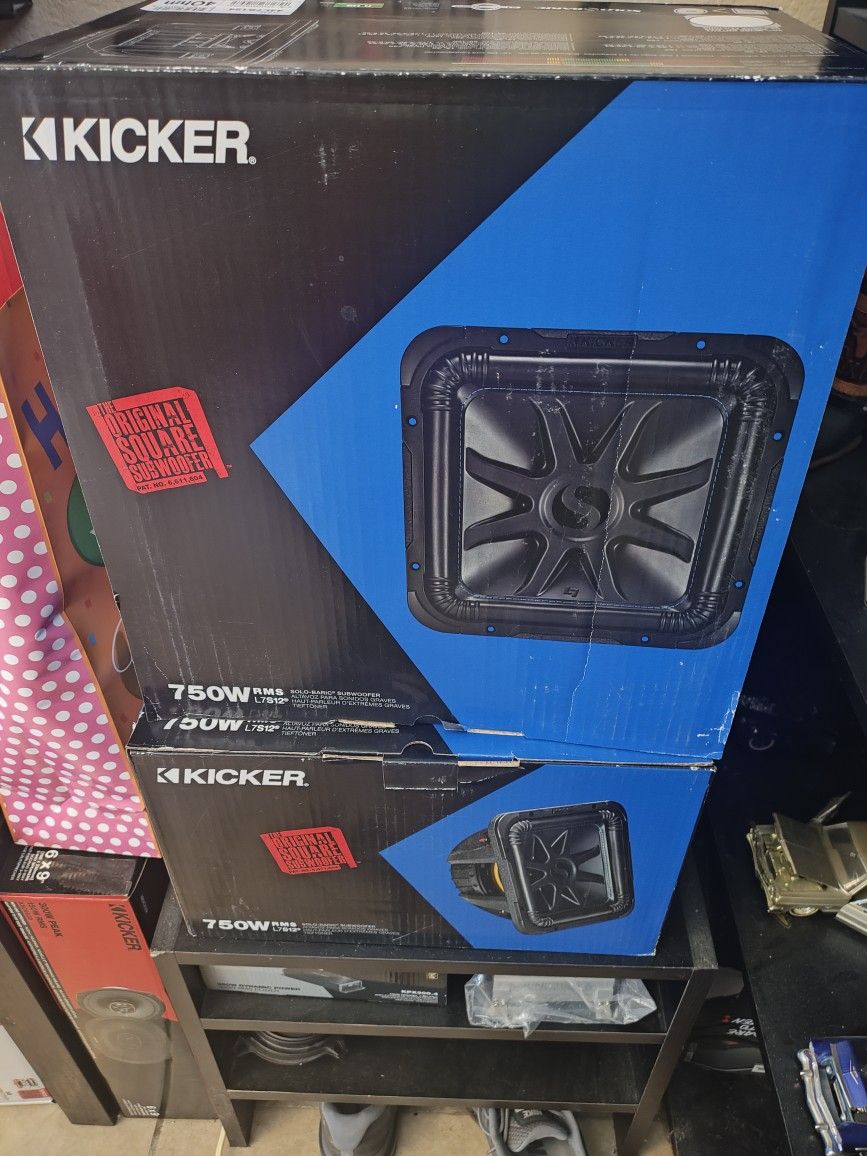 💥Kickers Dual L7 Solo Baric 12" Brand New Subs.comes With Box And Screws 💥