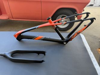 Carbon Fiber DJ Frame And Forks Brand New