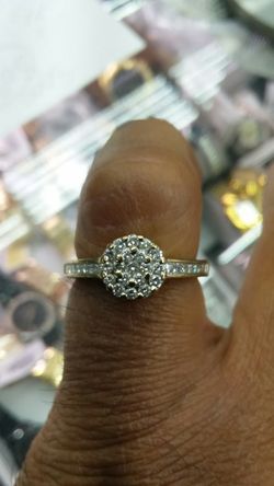 14K GOLD Diamond Ring 3.1 grams 1ct diamonds