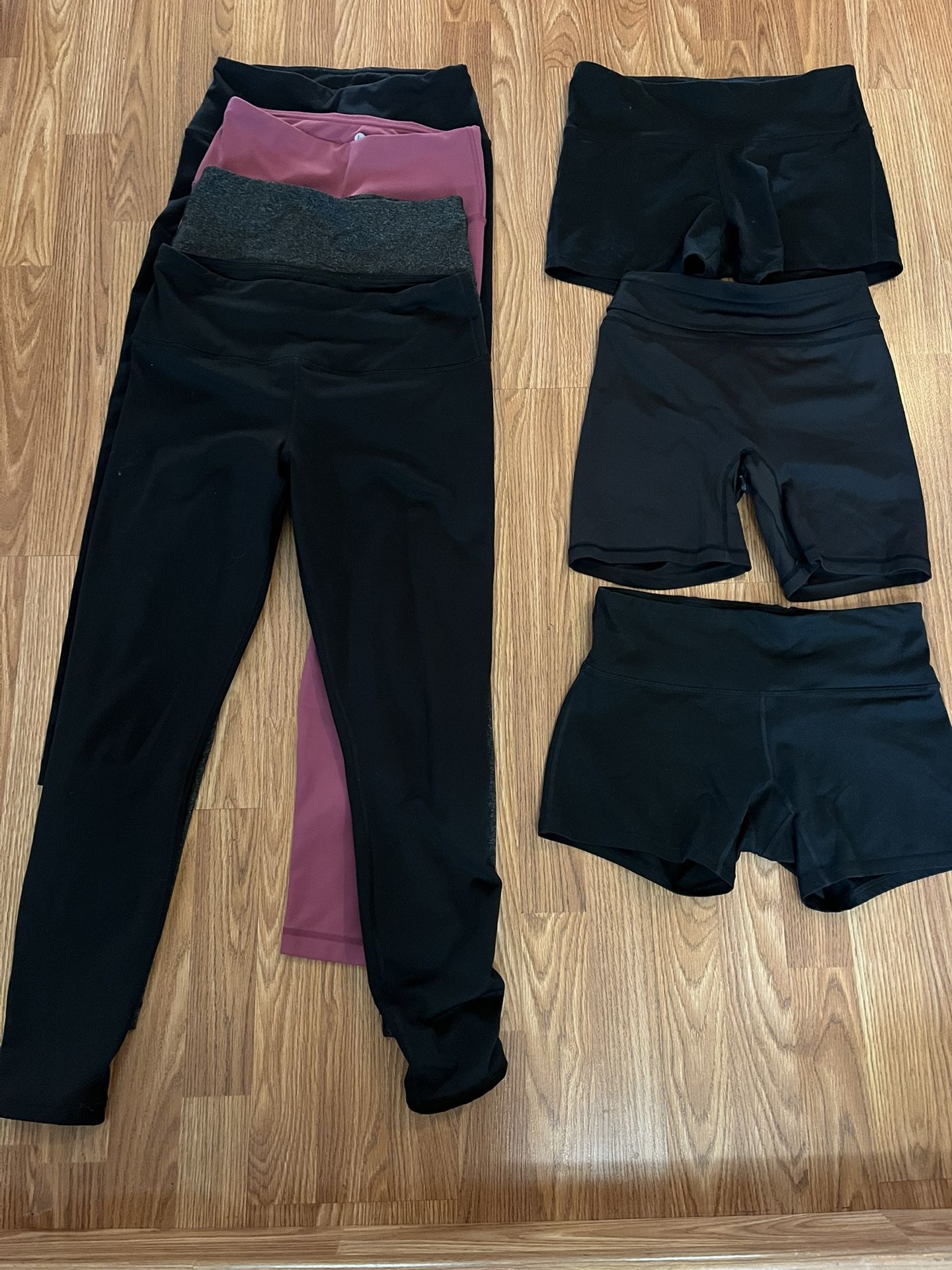 4 Pairs 90 Degree by Reflex Leggings AND 3 Pair Of Yoga Shorts – Excellent Condition (S & M).