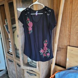 Very Nice Shirt Size Large 