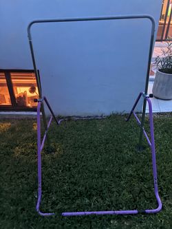 Adjustable gymnastics bar