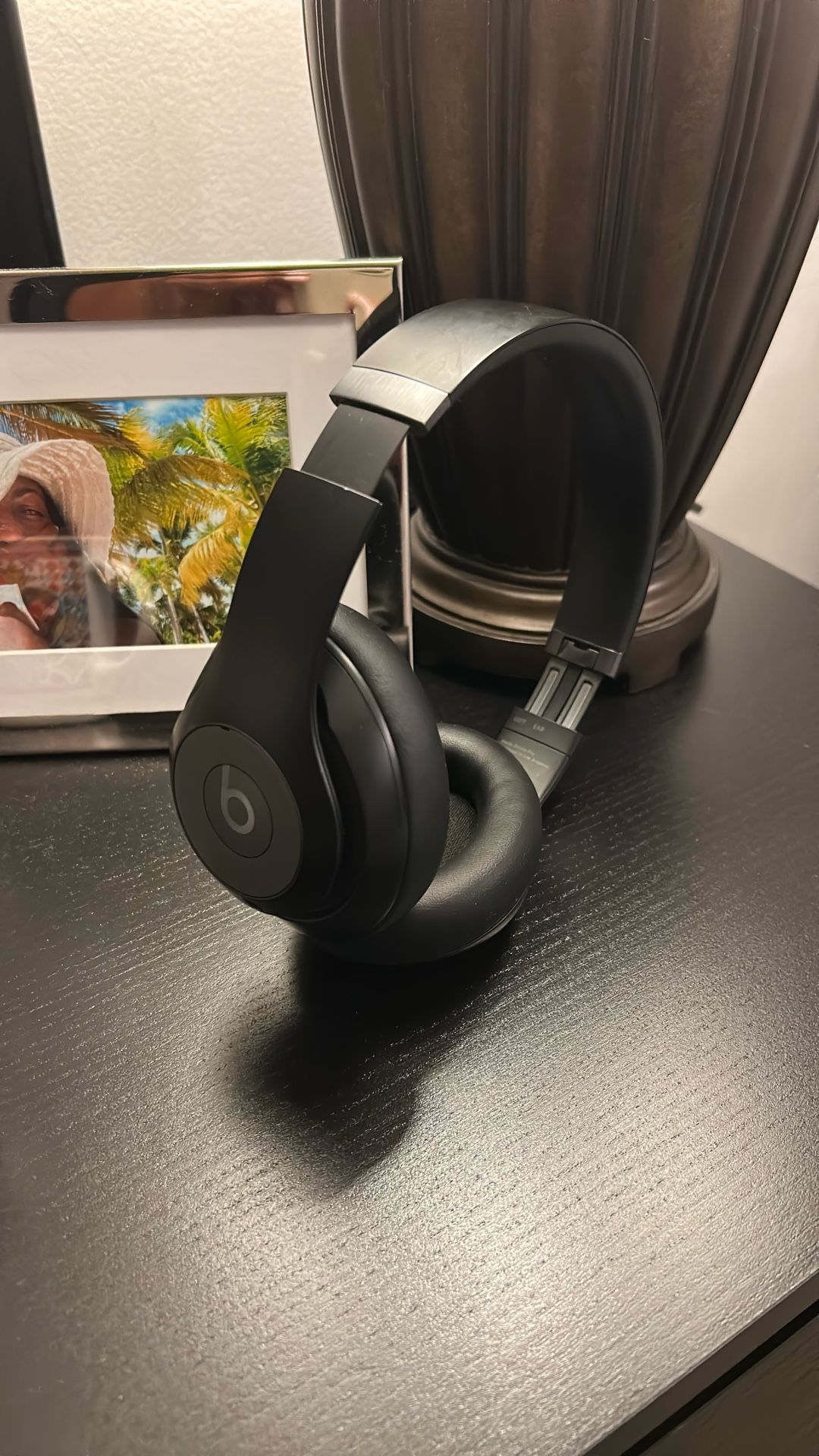 Beats Studio Pro Wireless Bluetooth Noise Cancelling Headphones, Black Personalized Spatial Audio, USB-C Lossless Audio, Apple & Android Compatibility