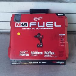 Milwaukee M18 1/2 Drill