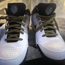 Shoes Kobe Protro 4