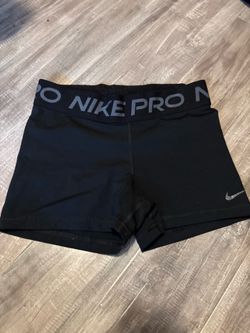 Nike pros shorts