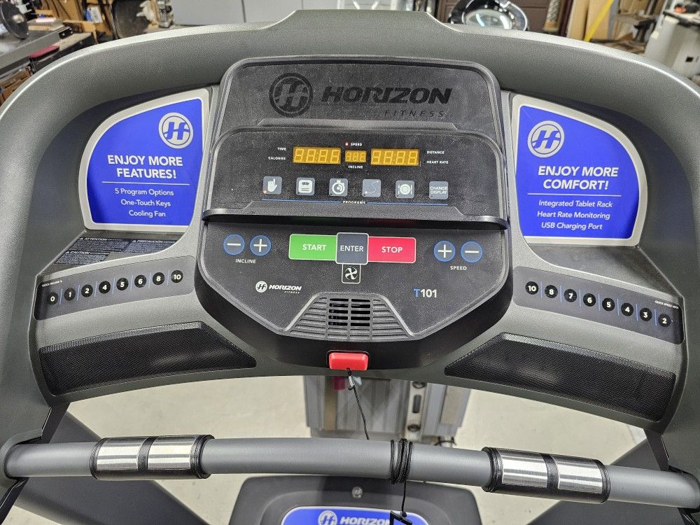 Nice Horizon Treadmill