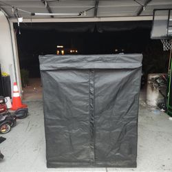 Grow Tents 