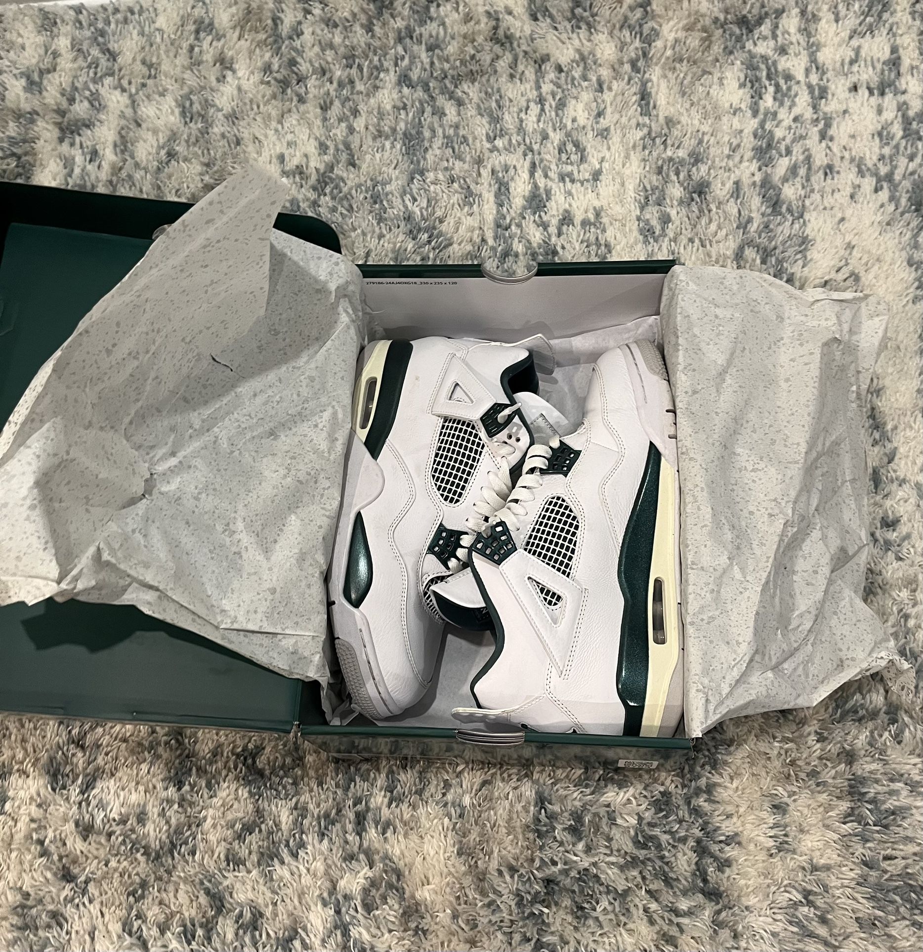 Jordan 4 oxidized green size 9
