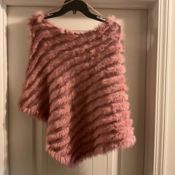 FALL - Faux Fur Poncho (pink)