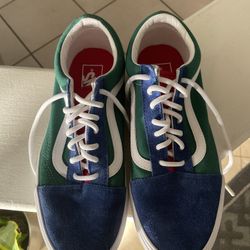 Tennis Shoes 