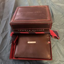 Brand New Tommy Wallet $10. Pick Up In Apache Junction 
