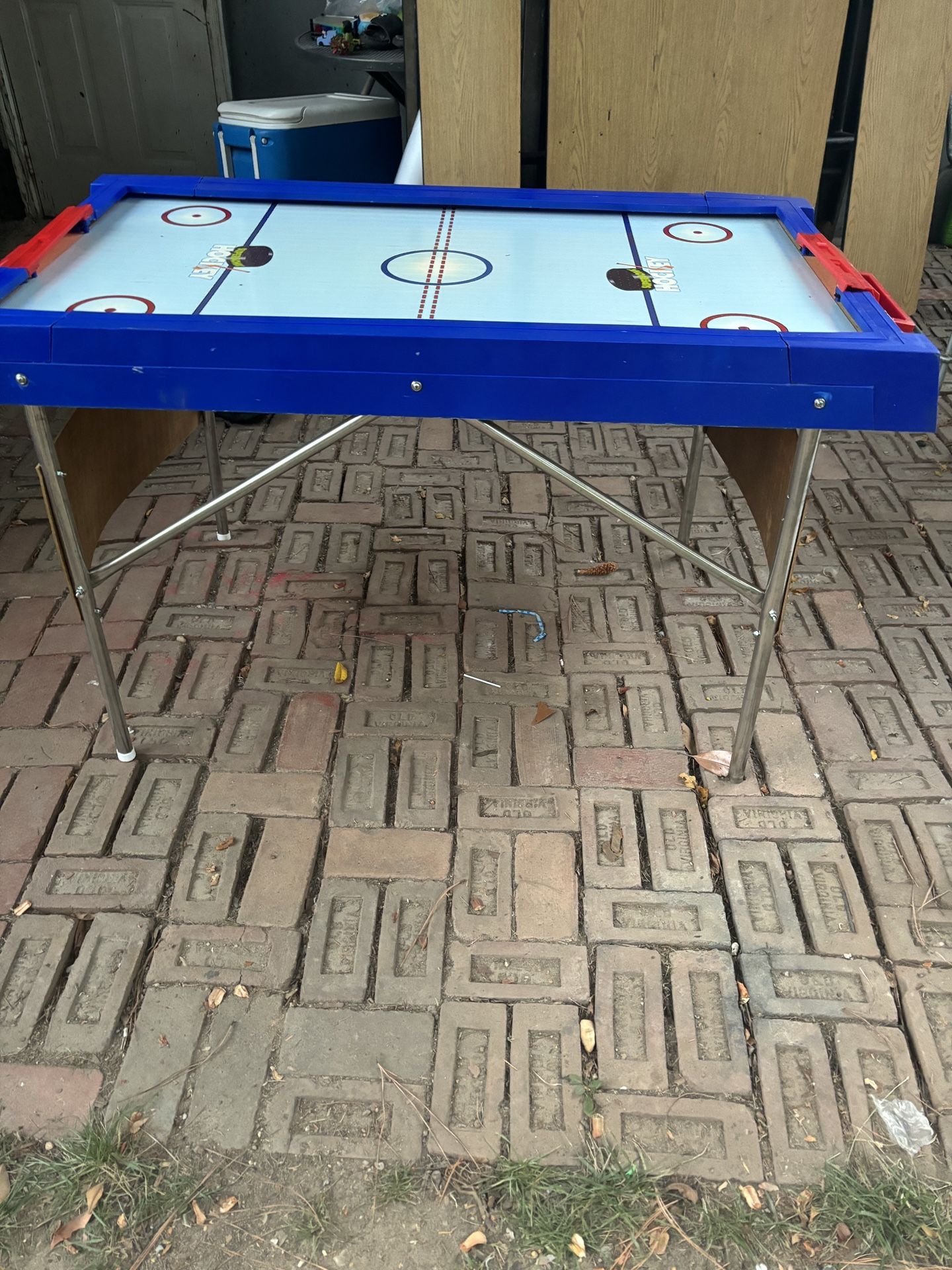 Air Hockey Table