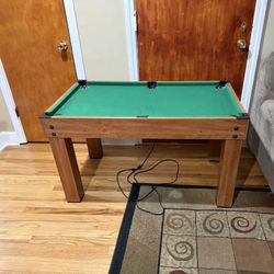 8 in-1 Multi-Game Table 47”L,26”W  , 30”H