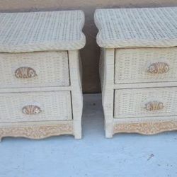 vintage elegant pier 1 import matching wicker night stands! $250 delivery 🚚 included!