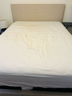 Upholstered Bed Frame with Tufted Headboard