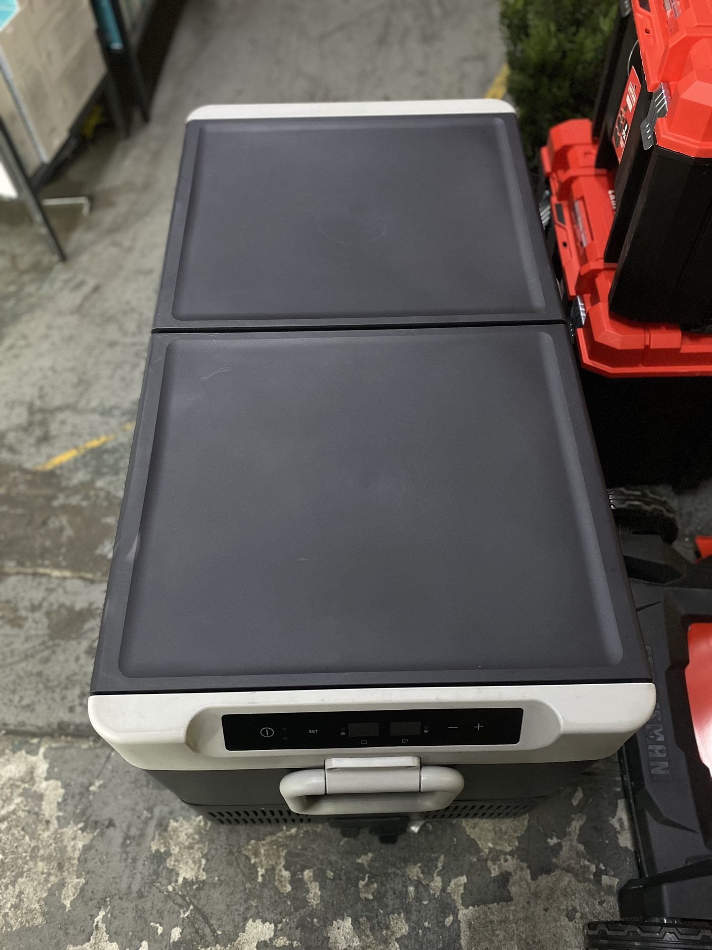 Igloo 83 Quart ICF 80DZ Electric Cooler