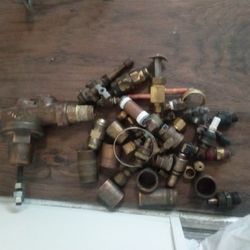 Mixture Of Brass Fittings Etc