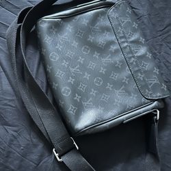Black Louis Vuitton Bag