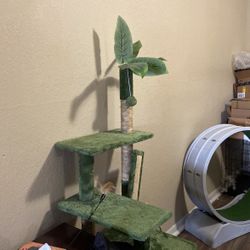 Green Leaf Cat Tree