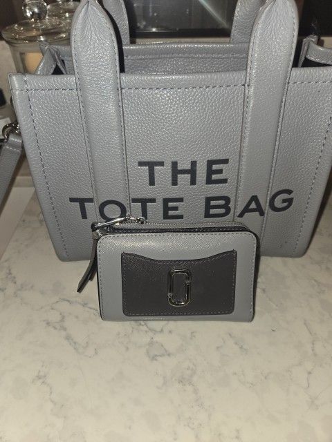 Marc Jacob Tote Bag Purse And Wallet