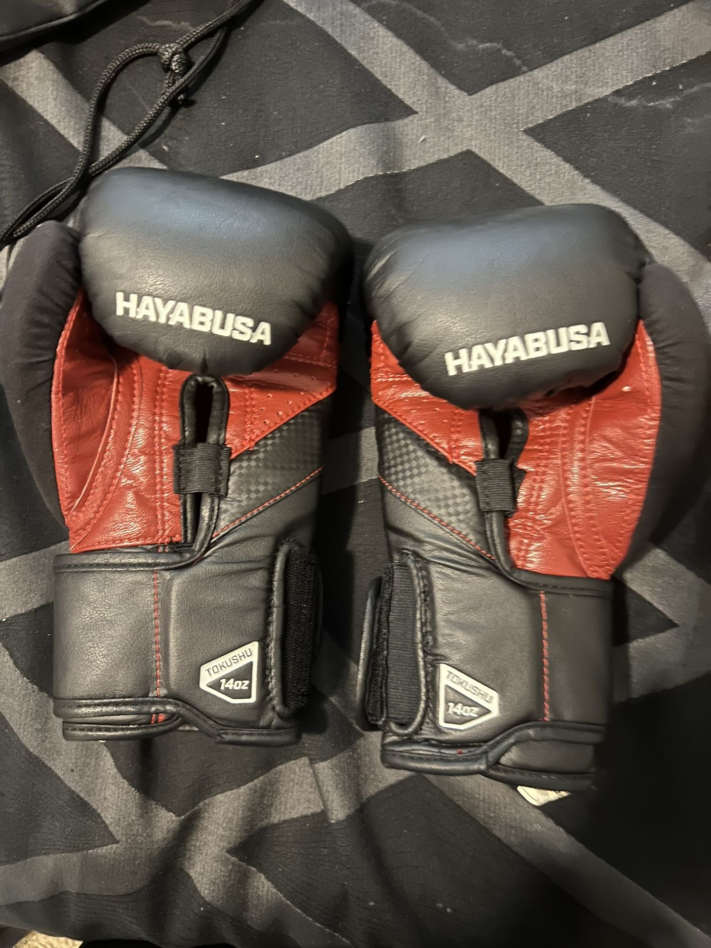 Hayabusa T3 Boxing Gloves