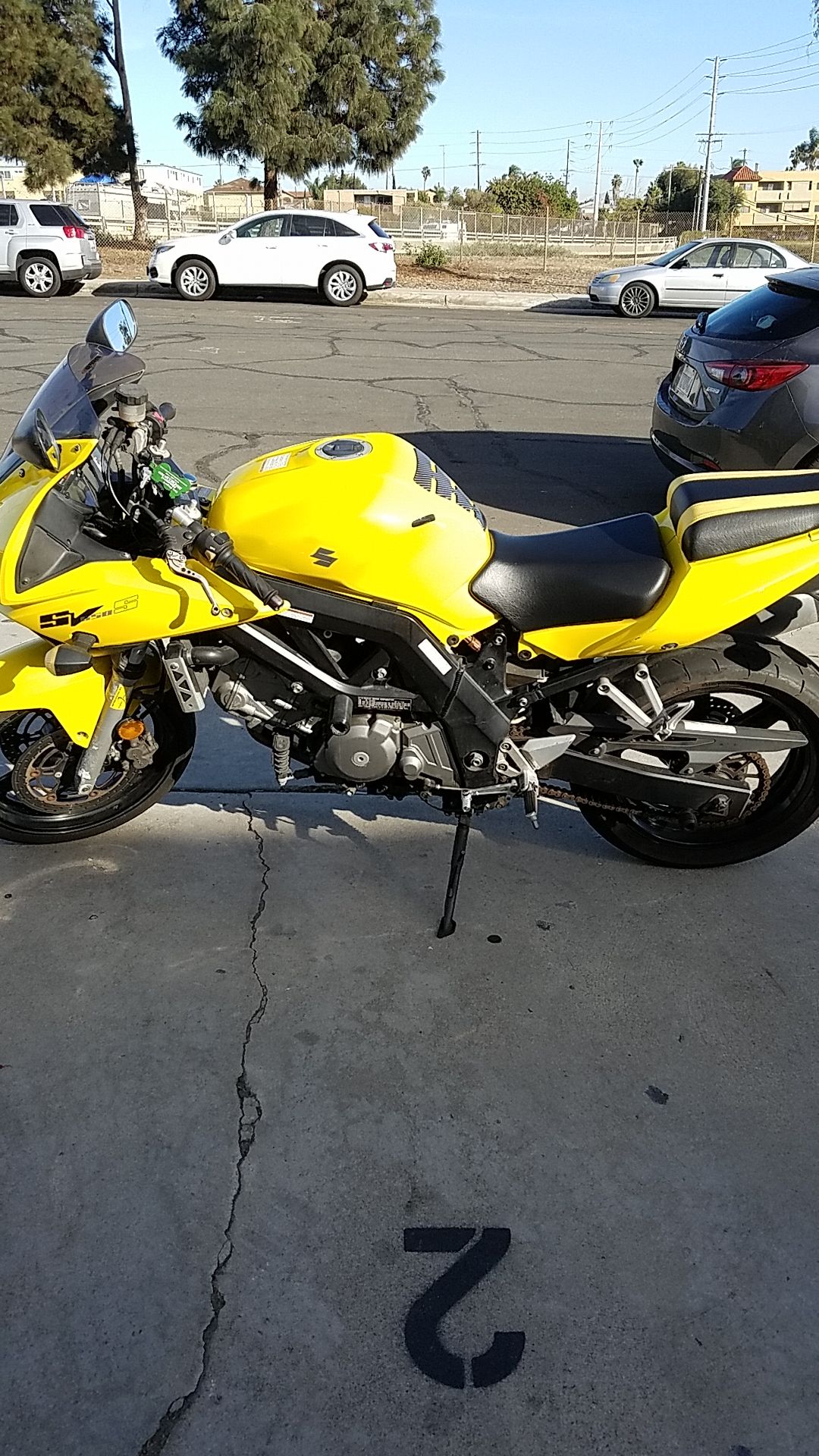 Motorcycle 2005 Suzuki sv650s