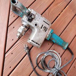 Makita 1/2 Angle Drill Hole Hawg