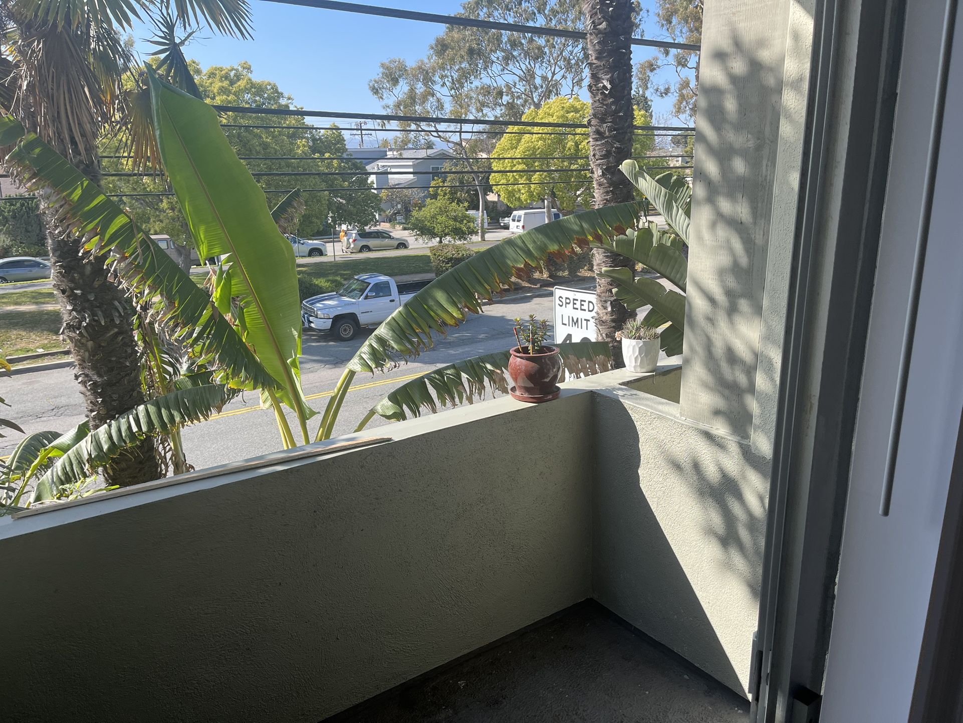 Large 2 Bedroom 1 Bath Apartment