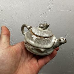 Antique Song Style Chinese Guan Kiln Porcelain Dynasty Tea Kettle White Celadon