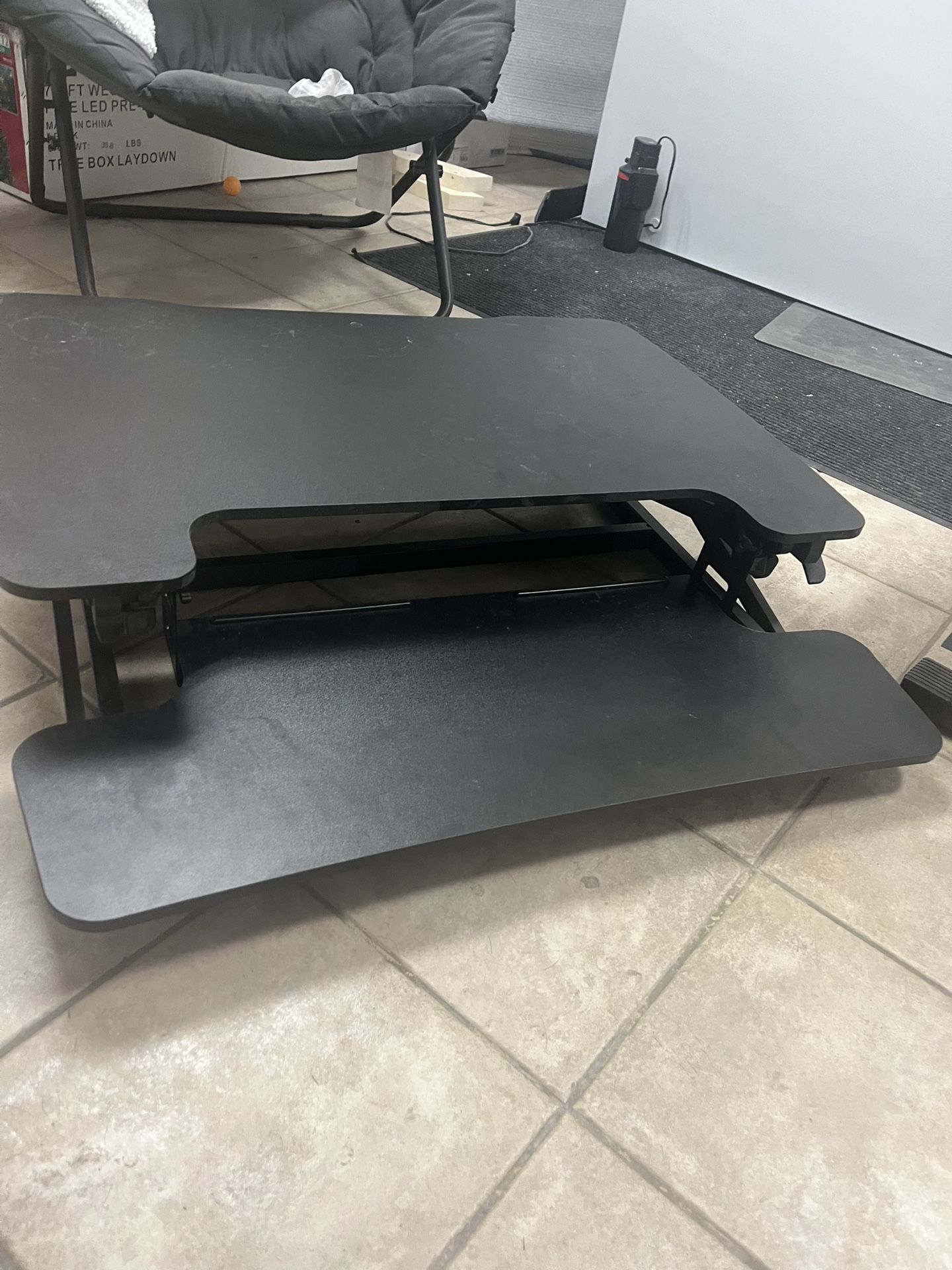 Mechanical Standing Desk With Keyboard Shelf