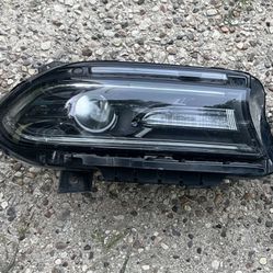 15+Dodge Charger xenon Headlight