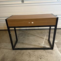 DESK WITH METAL FRAME