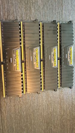 CORSAIR VENGEANCE LPX DDR 4 2400 32GB 4x8
