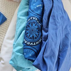 5 Crib Sheets And One Pillow Cover.  All 5 Items For 10