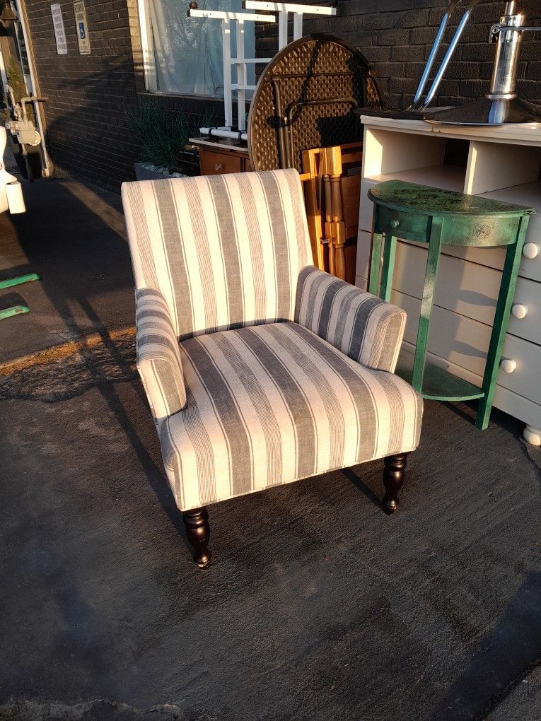 Stripe Armchair Upholstered Wooden Legs Accent Chair for Living Room Bedroom Navy Stripe