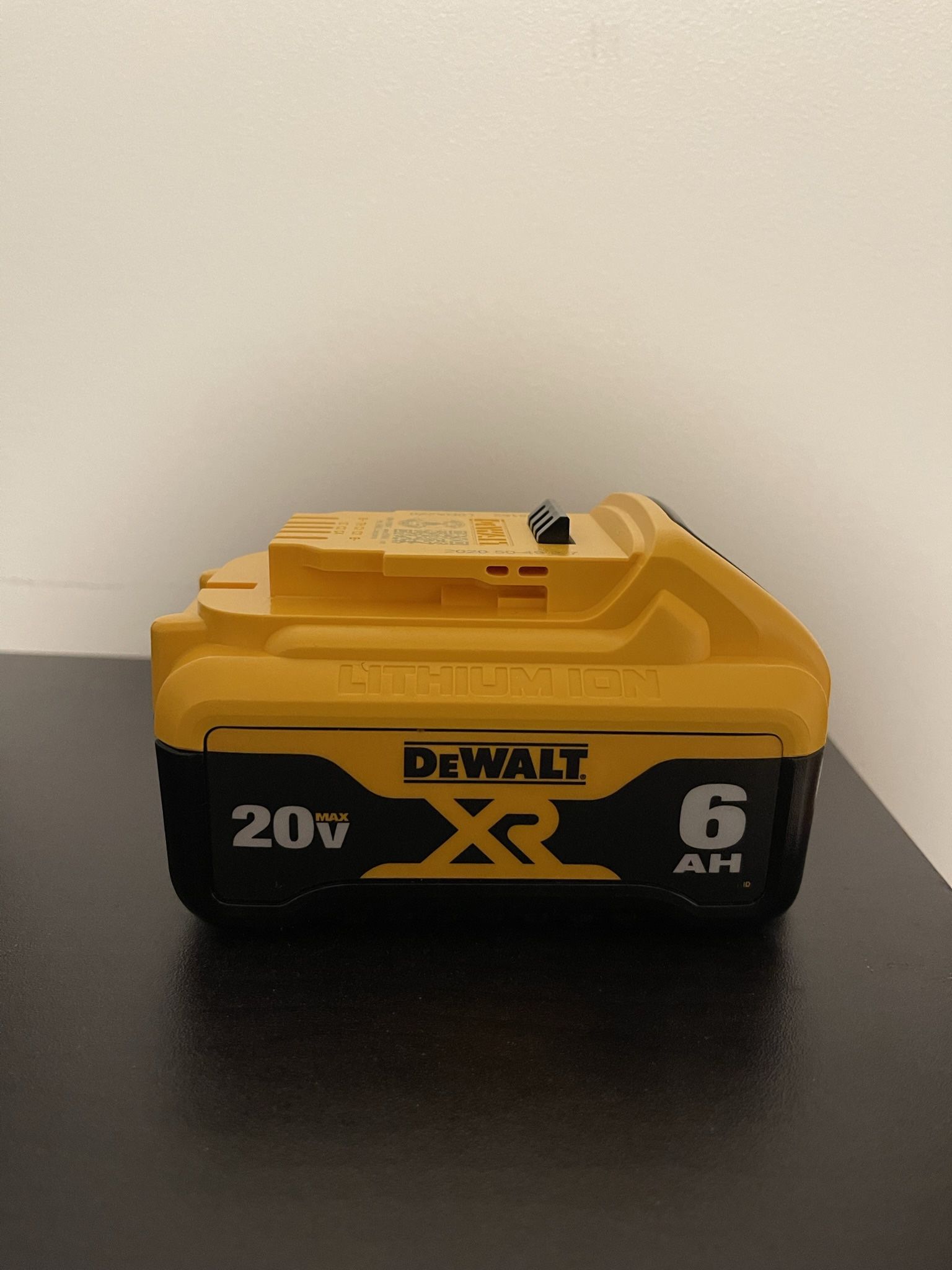 2 Brand New DEWALT 20v High Capacity 6AH Battery