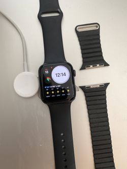 Apple watch SERIES 5 44MM black GPS model