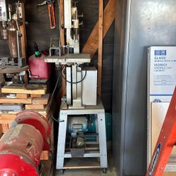 Vertical Wood Cutting Bandsaw