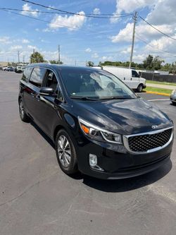 2016 KIA Sedona