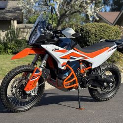 2023 KTM 890 Adventure R