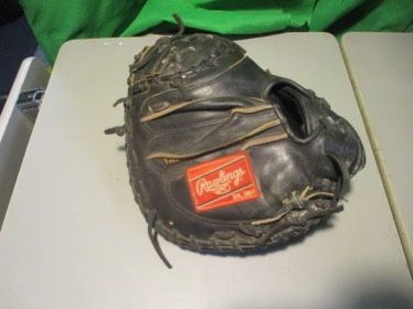 Used Rawlings Heart of the Hide PROSCM41B Gold Glove Catchers Glove