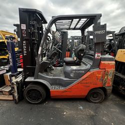 Toyota Forklift 7000 Lbs Capacity 
