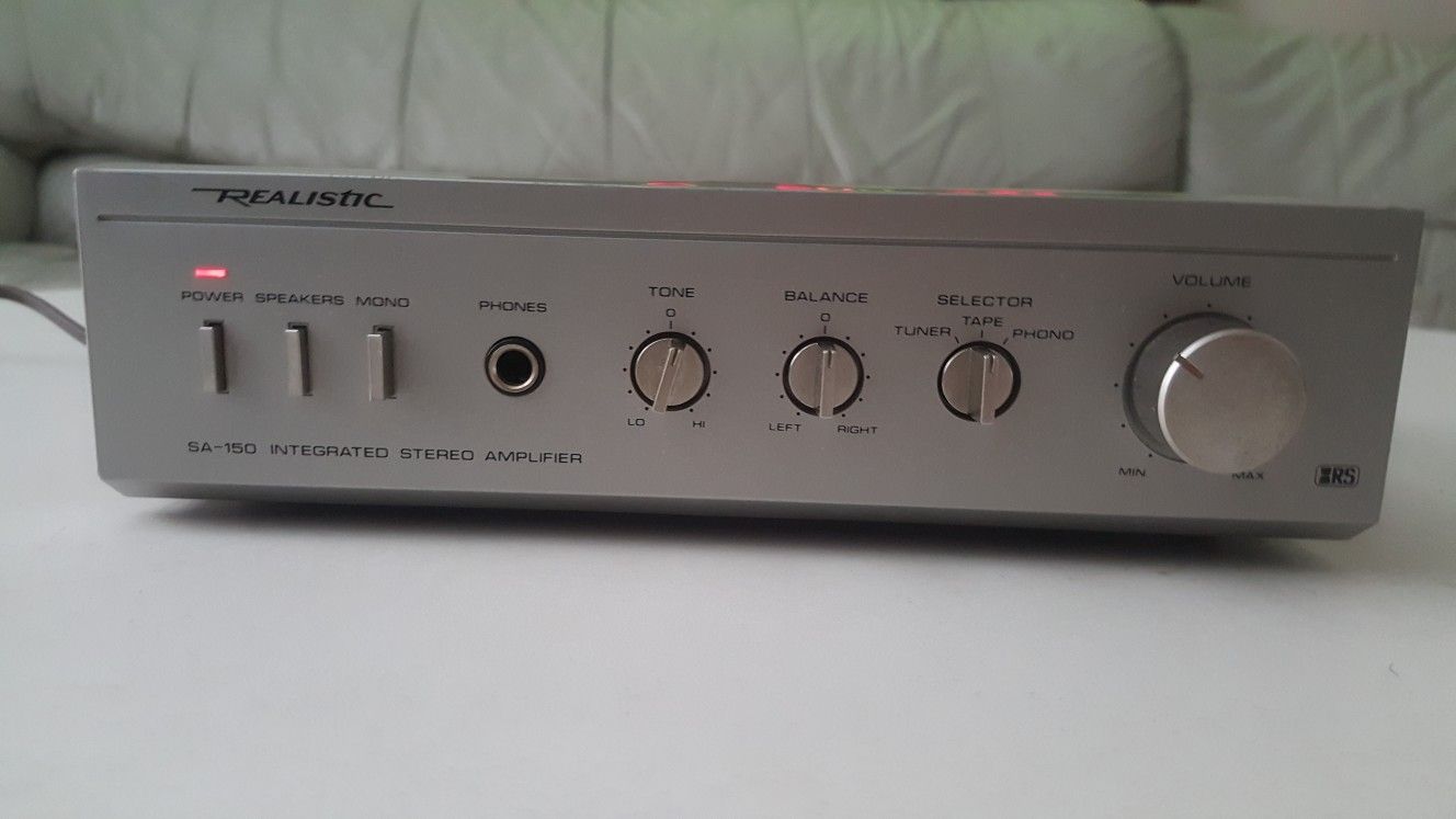 Vintage Realistic SA-150 Integrated Stereo Amplifier