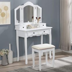Roundhill Furniture Vanity NEW!

