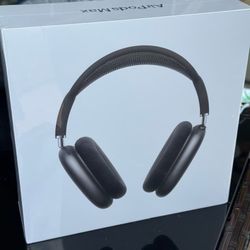 Black Apple AirPods Max 