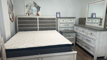 Special Offer Now‼️Beautiful Grey 5pc Bedroom Set Available $1499