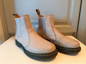 Dr Marten’s leather Chelsea Boot, size US 10