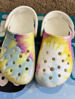 Crocs 9c