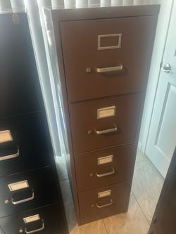 Two metal office cabinets I’m good condition.￼